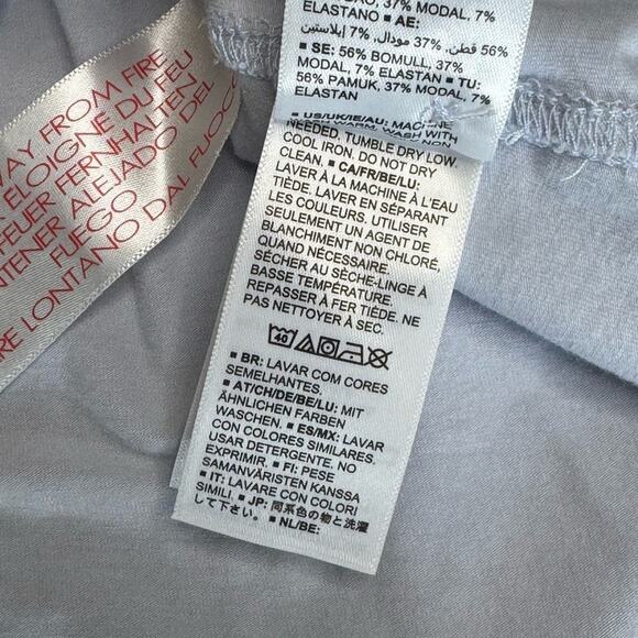 AMAZON ESSENTIALS Women’s Light Blue Pajama Pant Set Long Sleeve Button Front - Picture 4 of 12